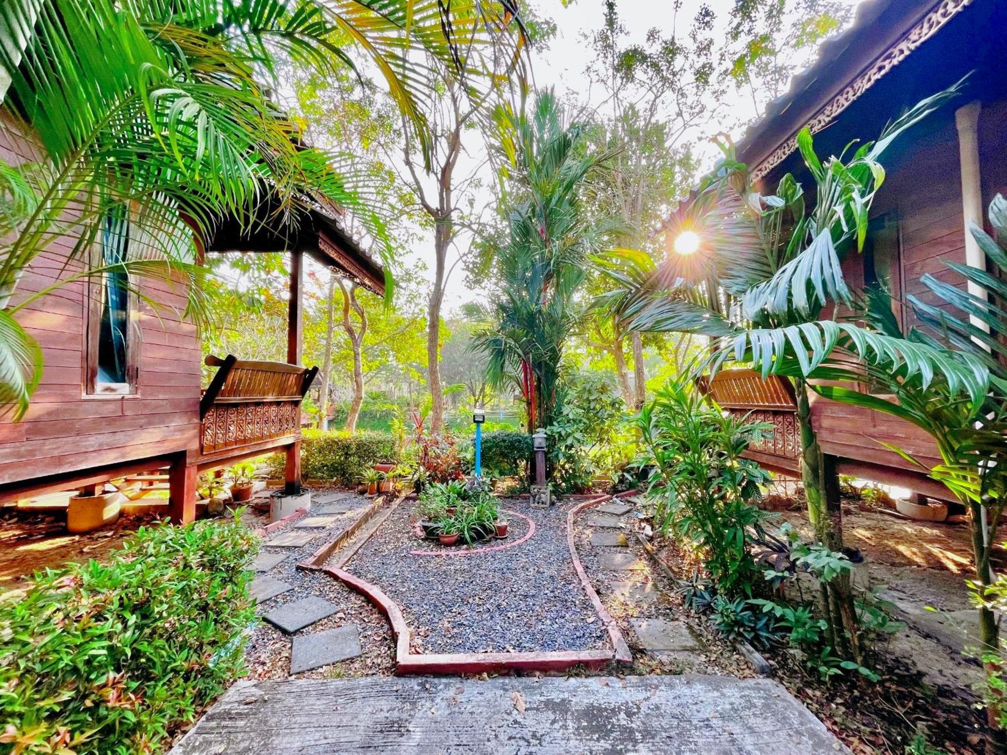 Panpim Resort Noen Hom Extérieur photo